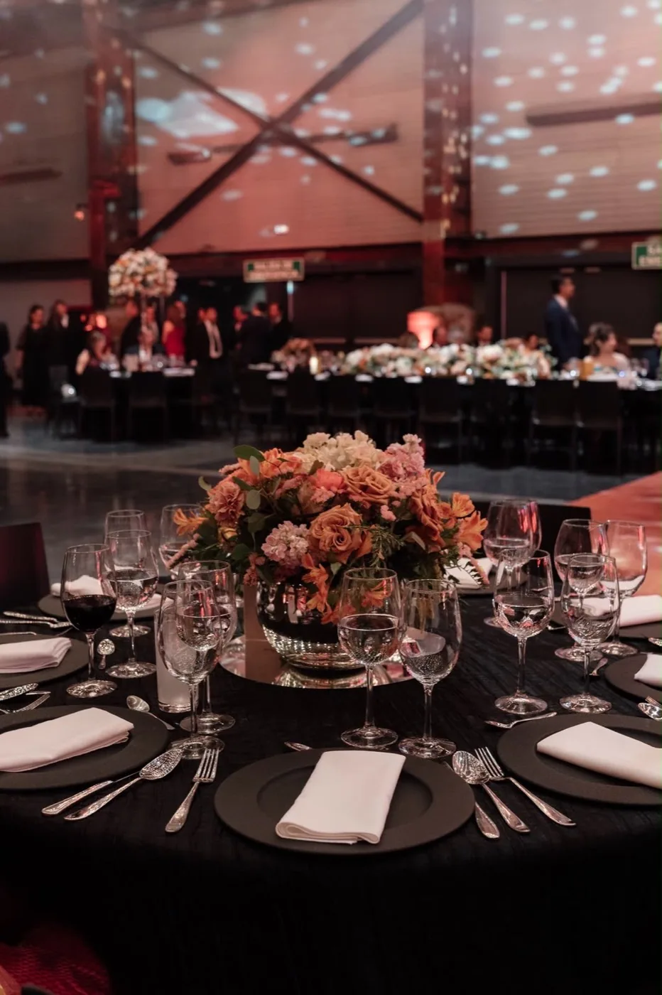 Centro de mesa floral para boda