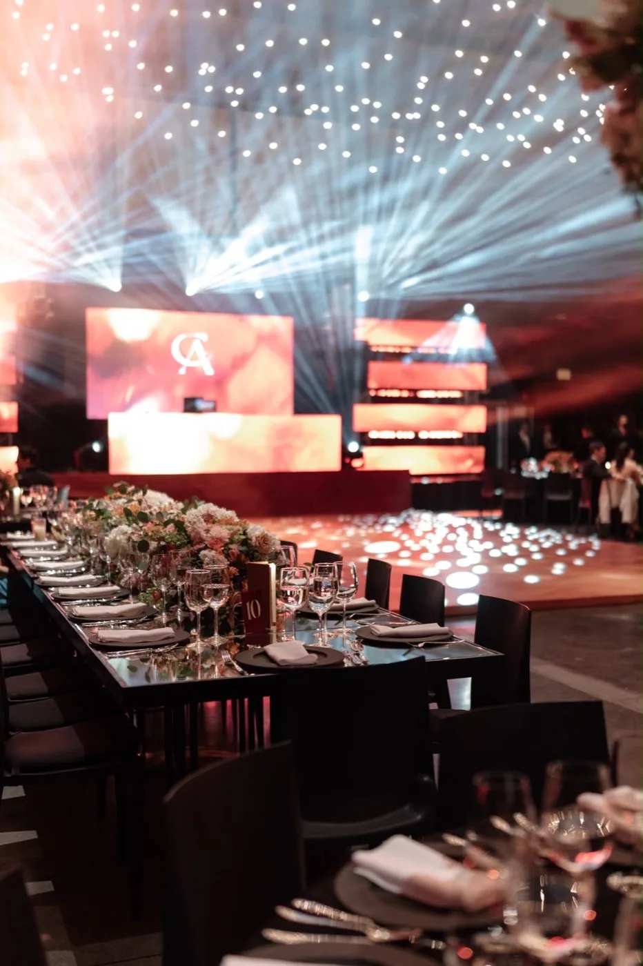 Centro de mesa floral para boda