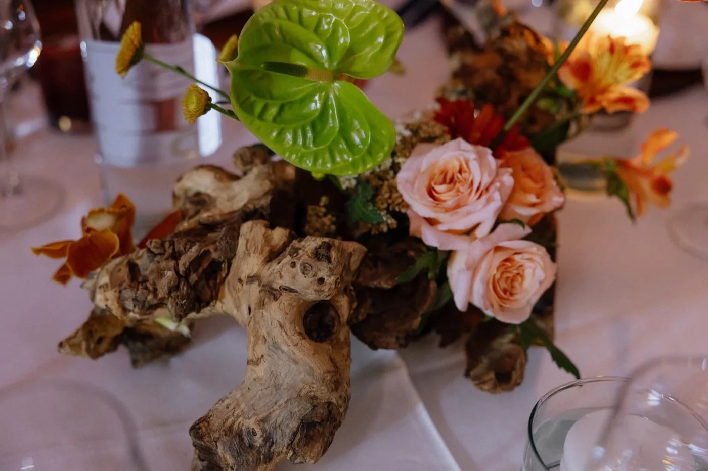 Centro de mesa floral para boda
