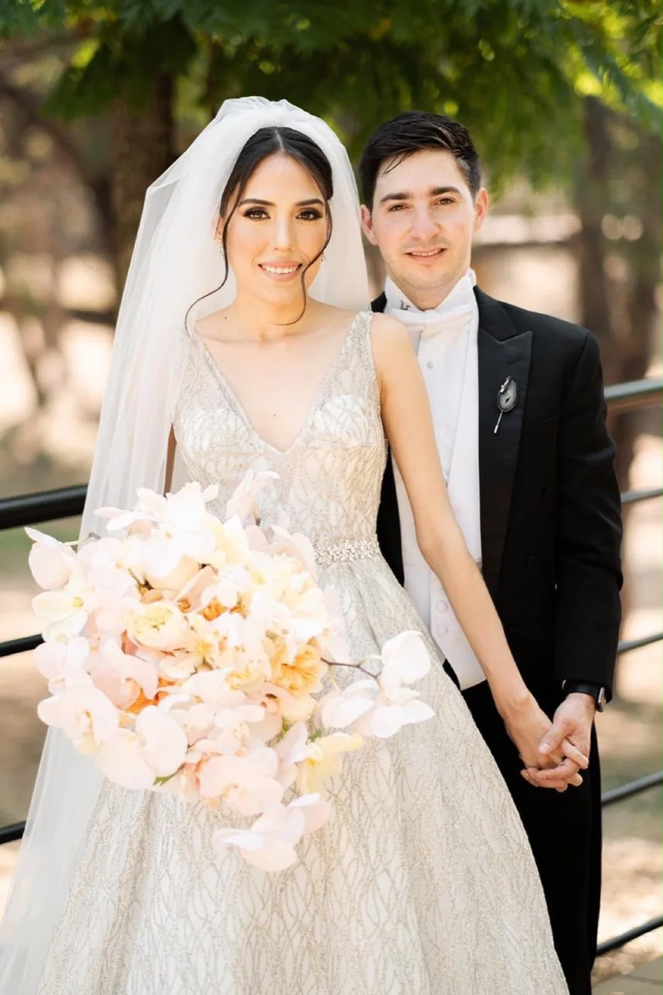 Ramo de novia con diseño floral artesanal