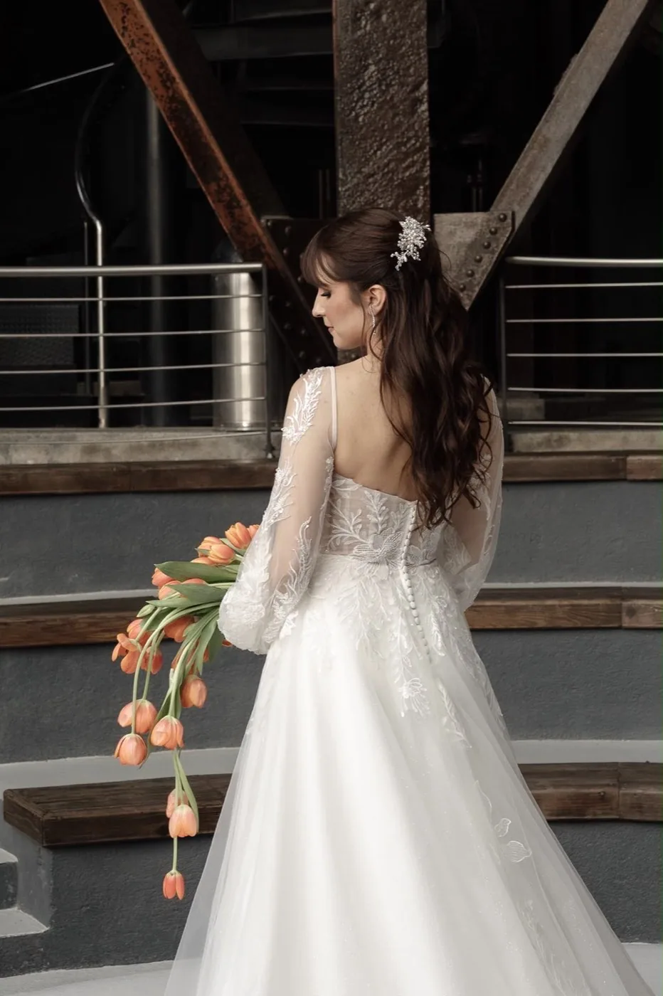 Ramo de novia con diseño floral artesanal