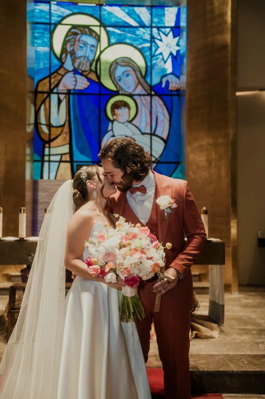 Ramo de novia con diseño floral artesanal