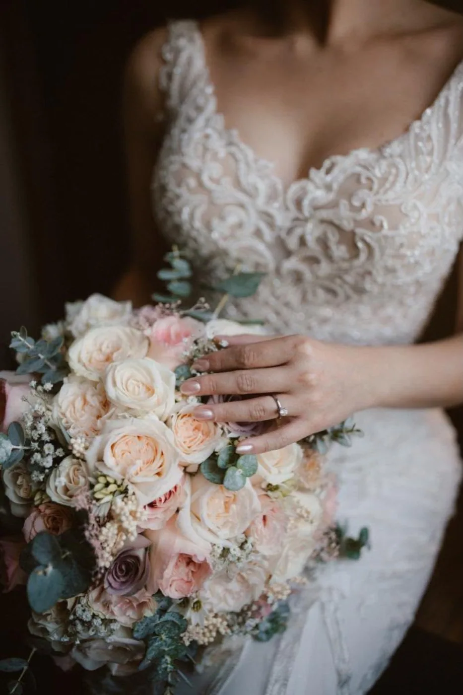Ramo de novia con diseño floral artesanal
