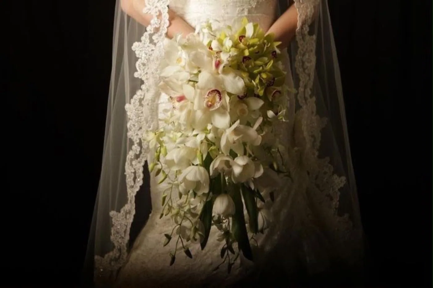 Ramo de novia con diseño floral artesanal