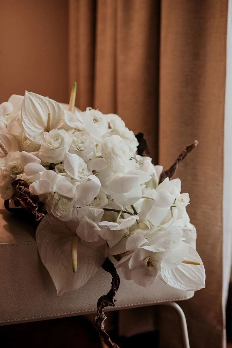 Ramo de novia con diseño floral artesanal